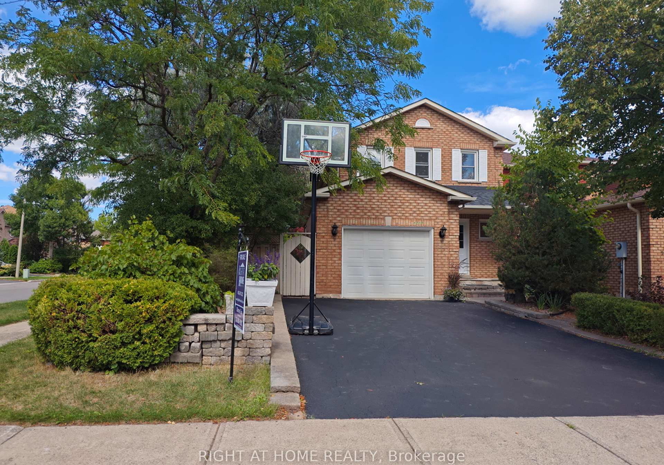 1216-blackburn-drive-oakville-ontario-w12429510