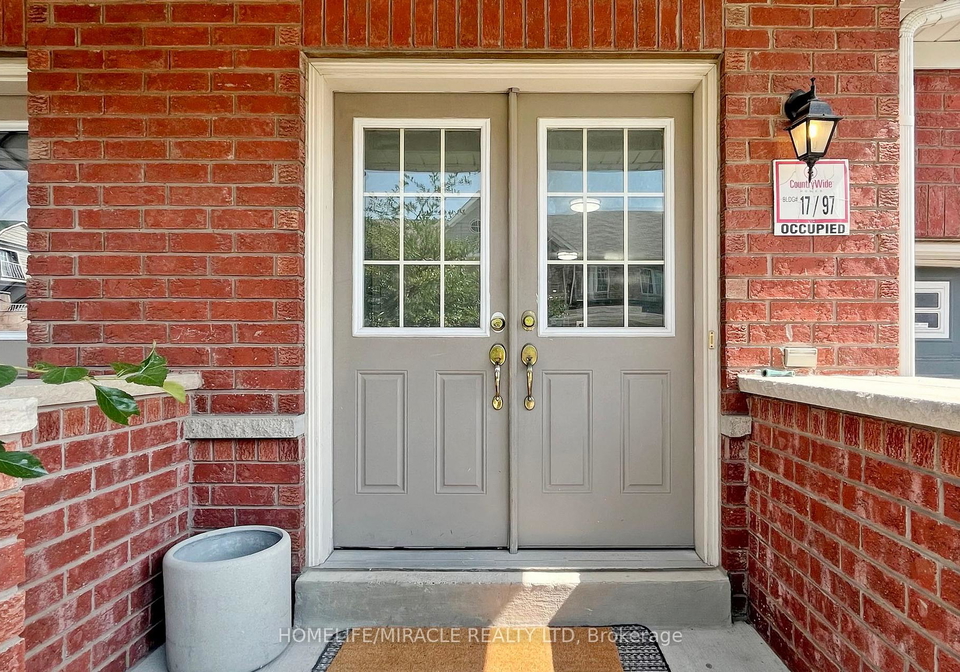 15-masseyfield-street-n-brampton-ontario-w12429551
