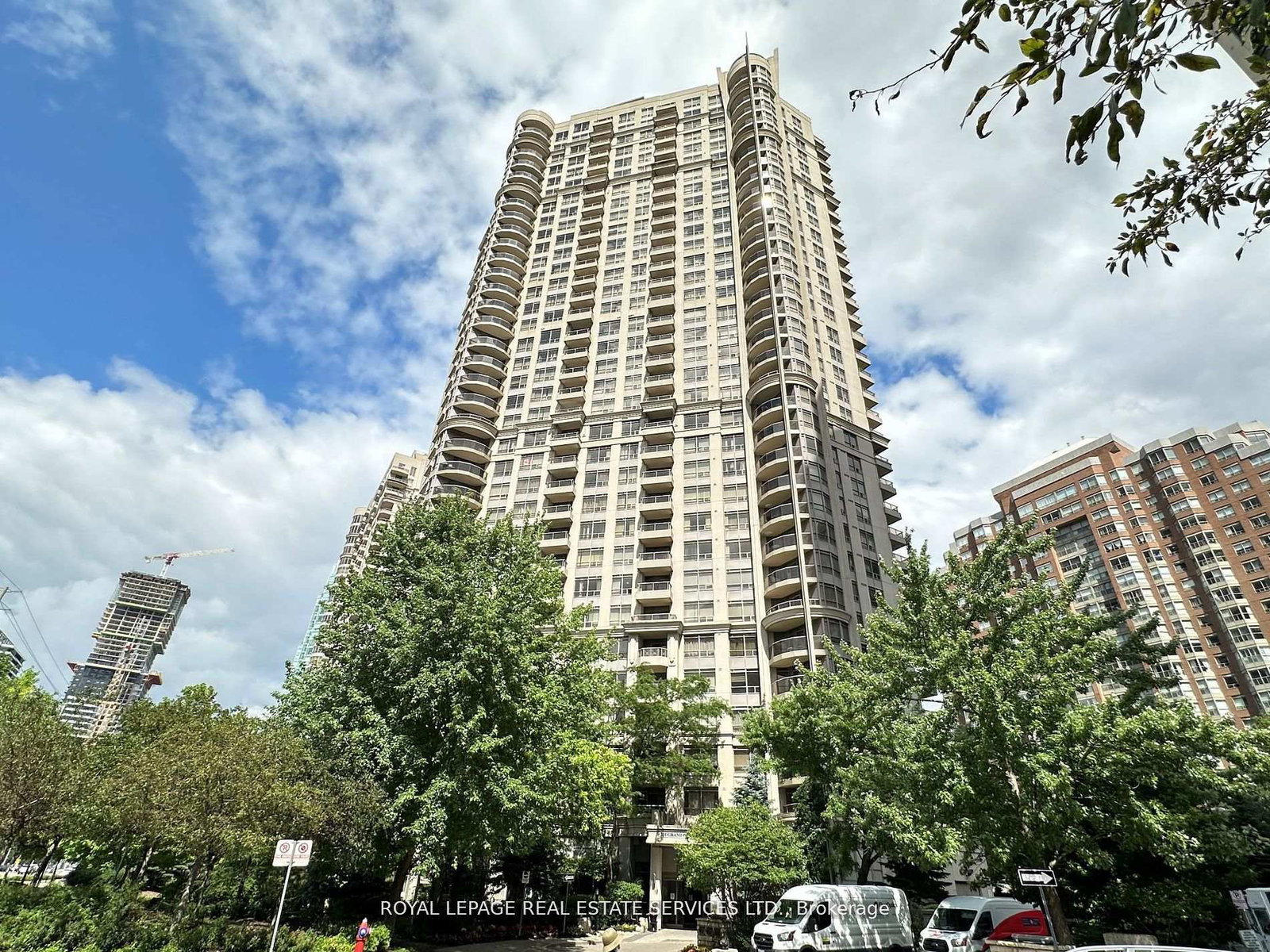 310-burnhamthorpe-road-w-mississauga-ontario-w12429897