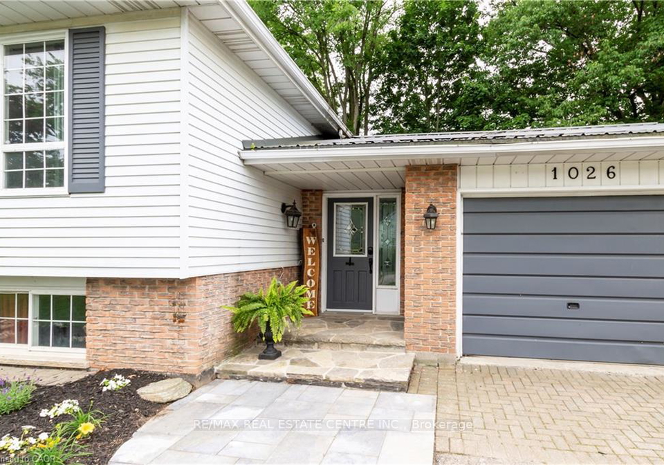 1026-st-matthews-avenue-burlington-ontario-w12429978