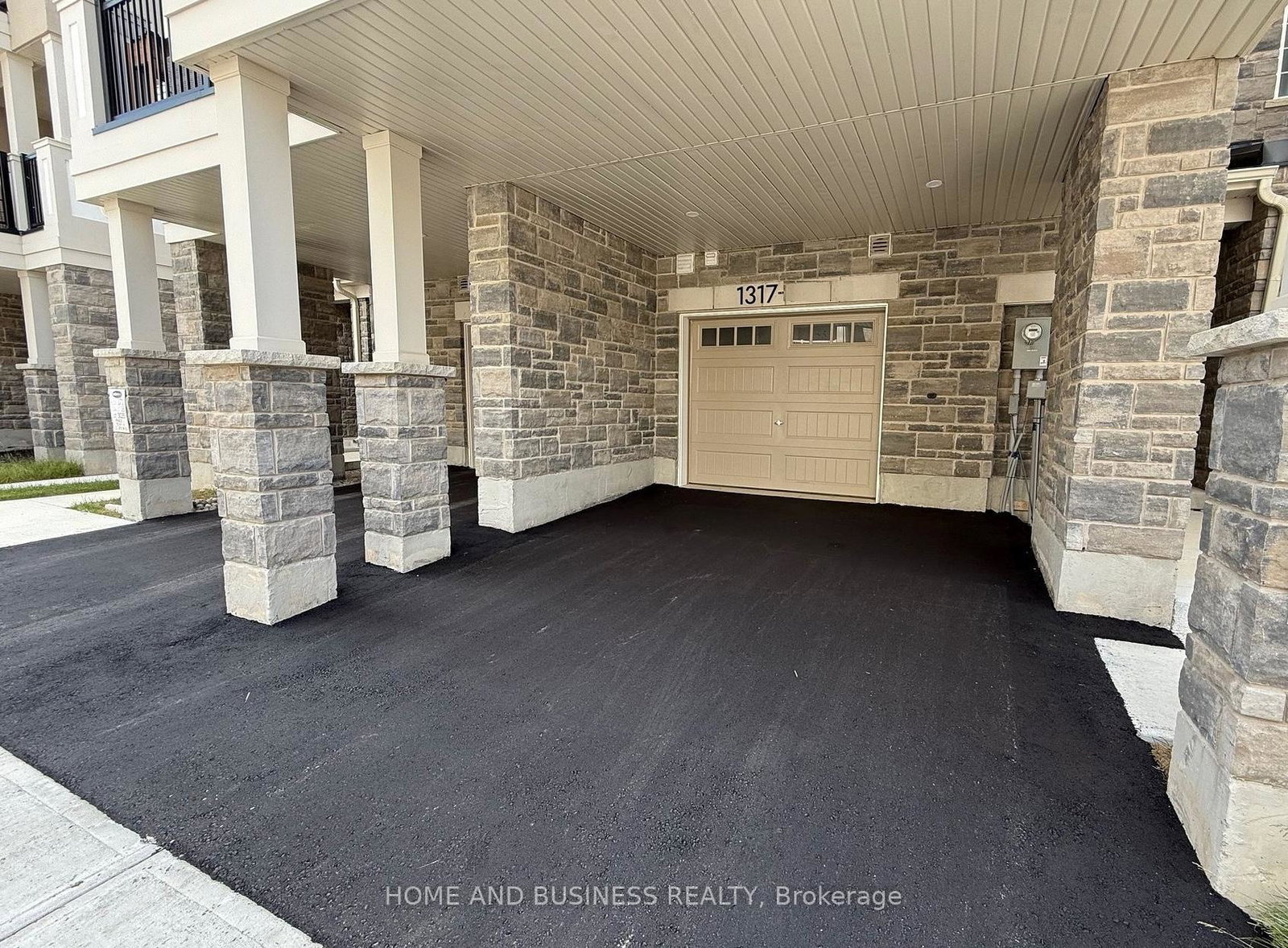 1317-leriche-way-milton-ontario-w12430066