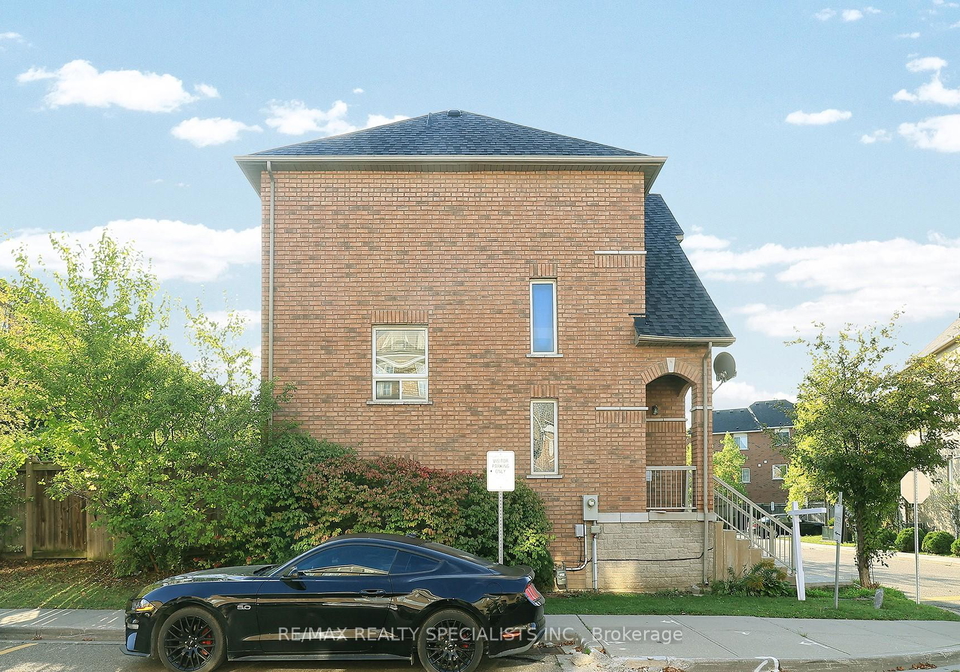 7155-magistrate-terrace-mississauga-ontario-w12430093