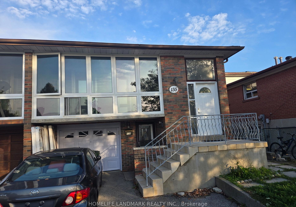 135-cabana-drive-york-ontario-w12430183