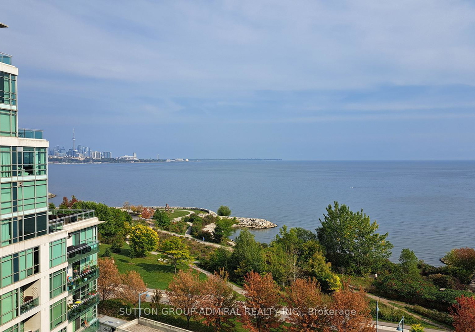 5-marine-parade-drive-etobicoke-ontario-w12430217
