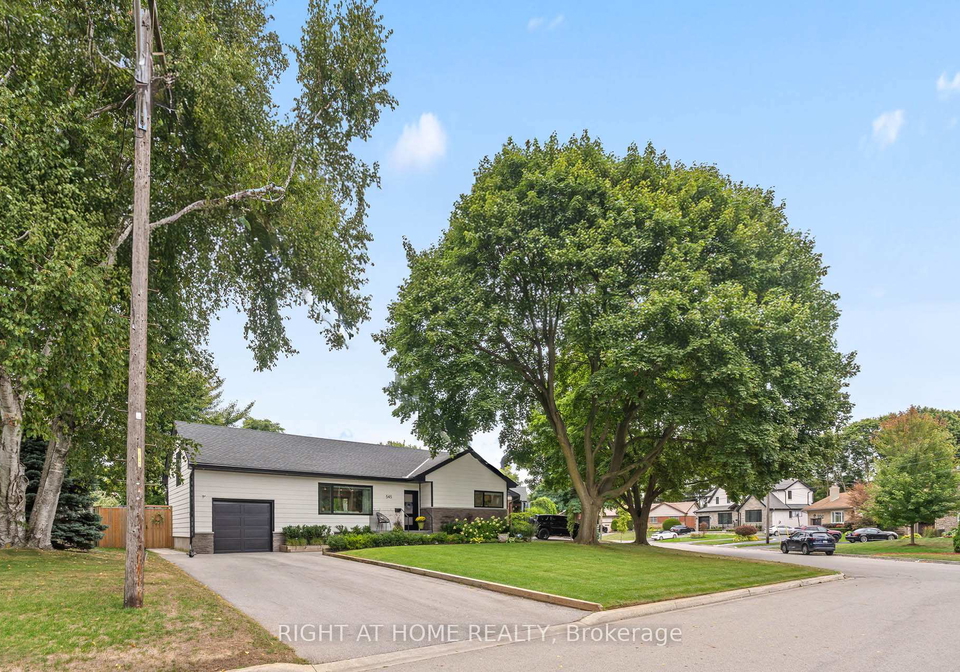 545-huron-drive-burlington-ontario-w12430356