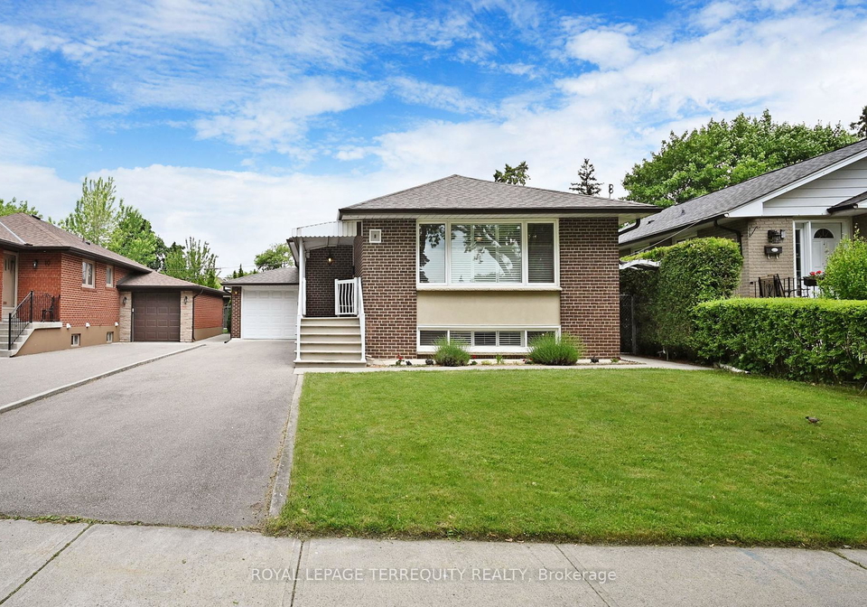 8-cromer-place-etobicoke-ontario-w12430381