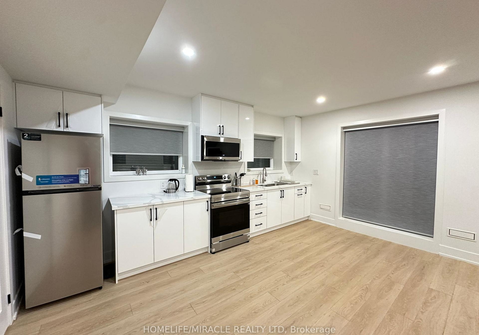 1351-northmount-avenue-mississauga-ontario-w12430708