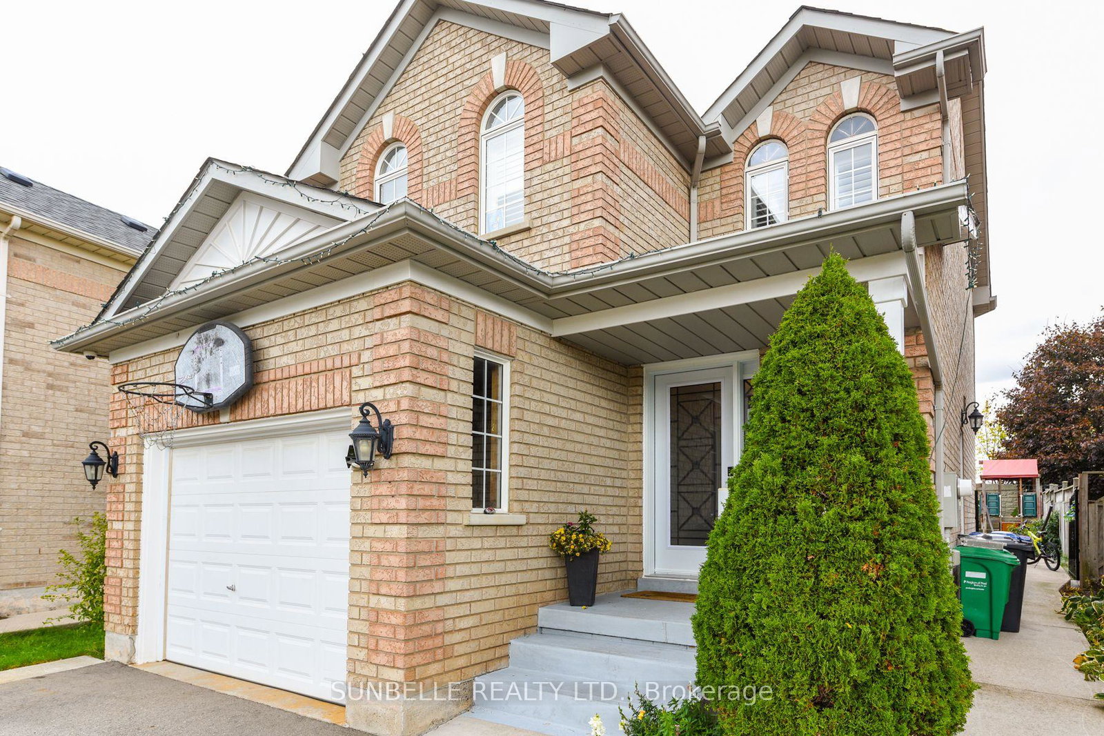 38-sunny-glen-crescent-brampton-ontario-w12430765