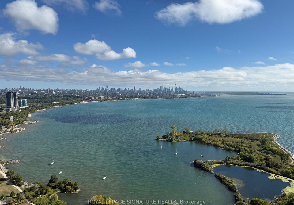 20-shore-breeze-drive-etobicoke-ontario-w12430779