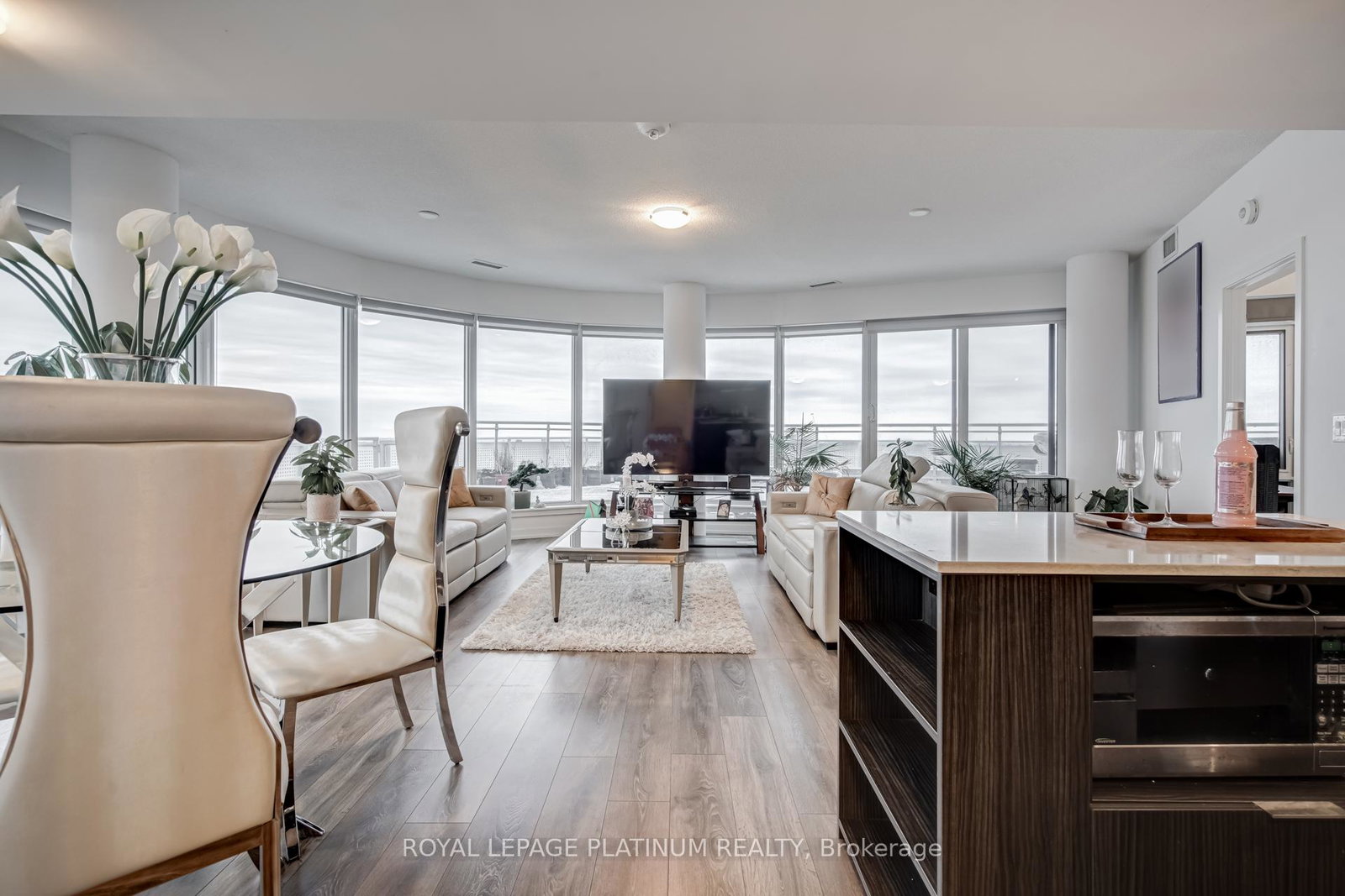 2520-eglinton-avenue-w-mississauga-ontario-w12430805