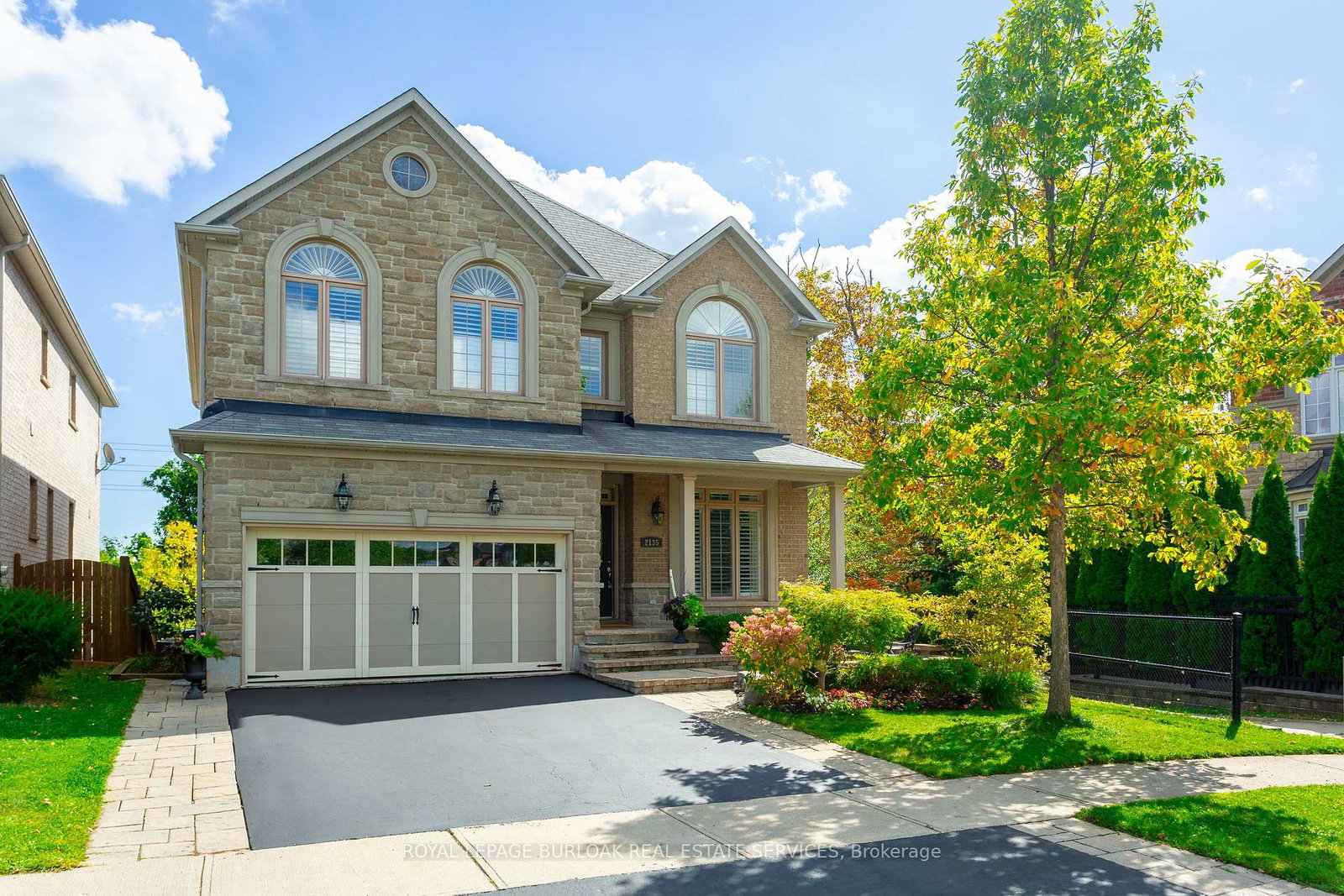 2135-devonshire-crescent-oakville-ontario-w12430816