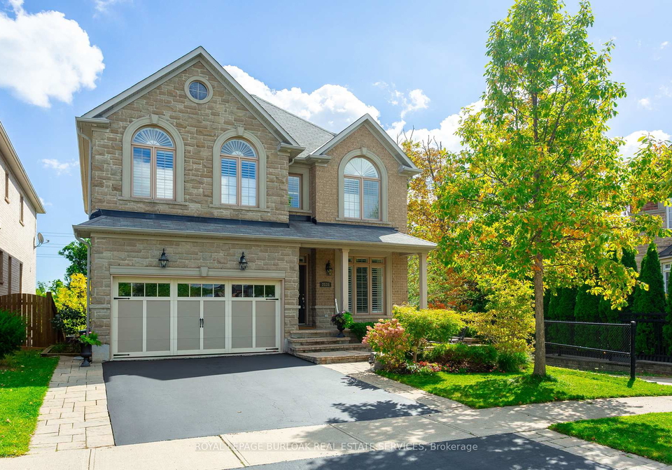 2135-devonshire-crescent-oakville-ontario-w12430816