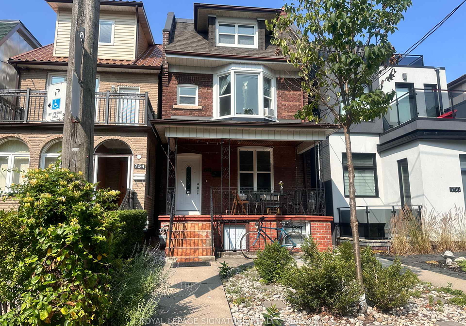 756-crawford-street-toronto-ontario-w12431057