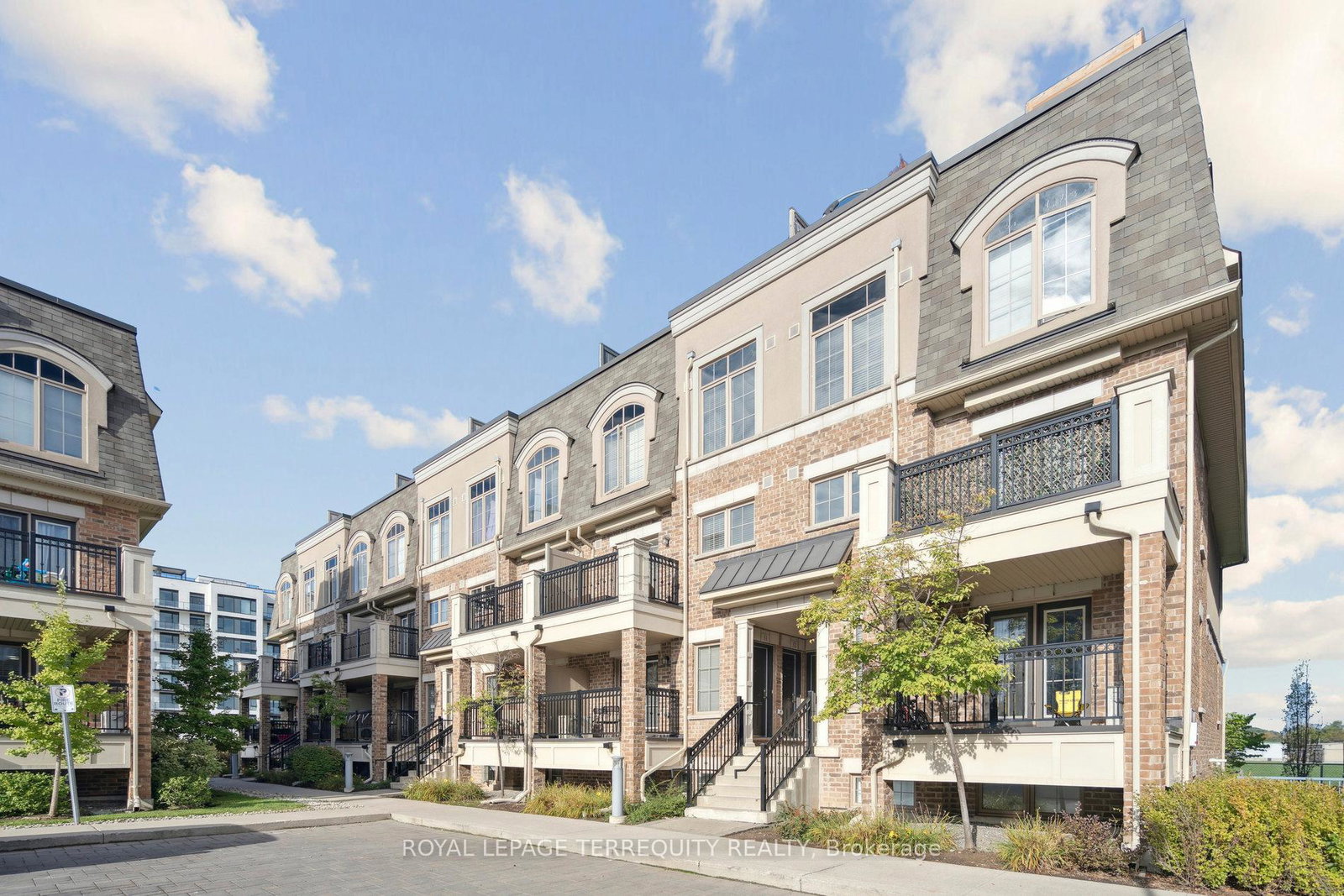 2441-greenwich-drive-oakville-ontario-w12431218