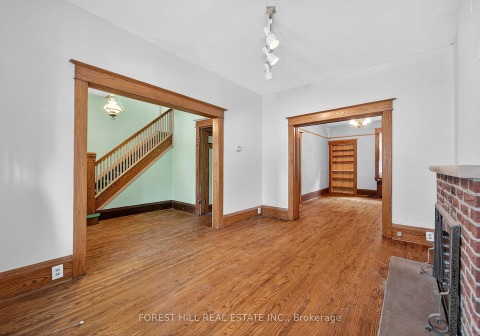 1-somerville-avenue-north-york-ontario-w12431416
