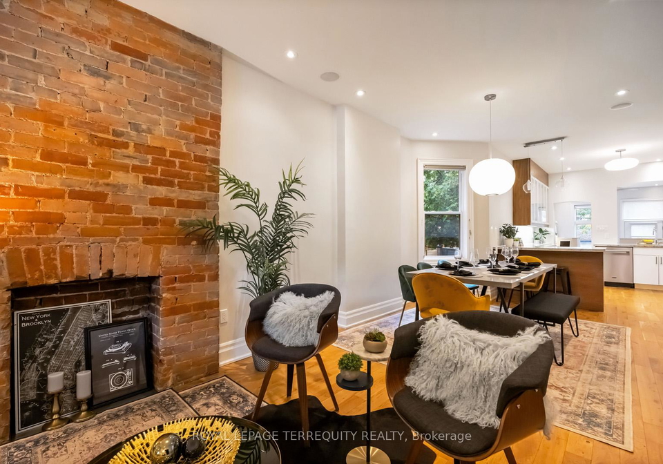 256-campbell-avenue-toronto-ontario-w12431538