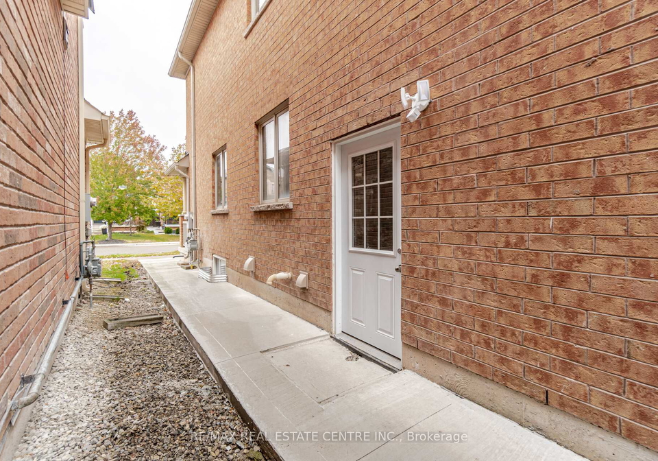 268-giddings-crescent-milton-ontario-w12431599