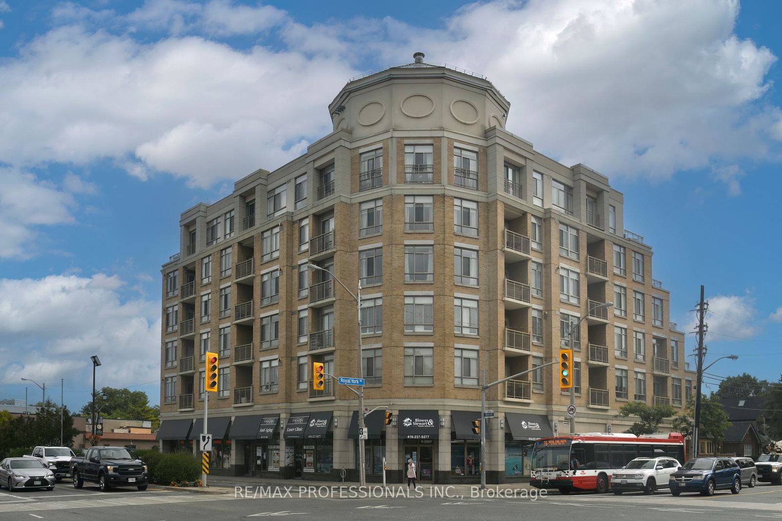 935-royal-york-road-etobicoke-ontario-w12431606