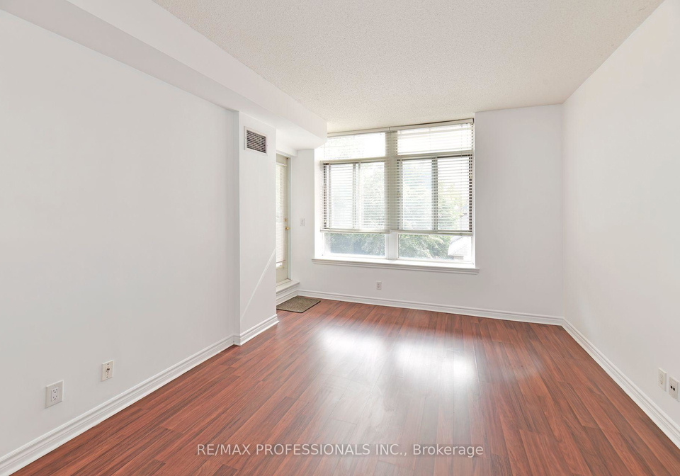 935-royal-york-road-etobicoke-ontario-w12431606