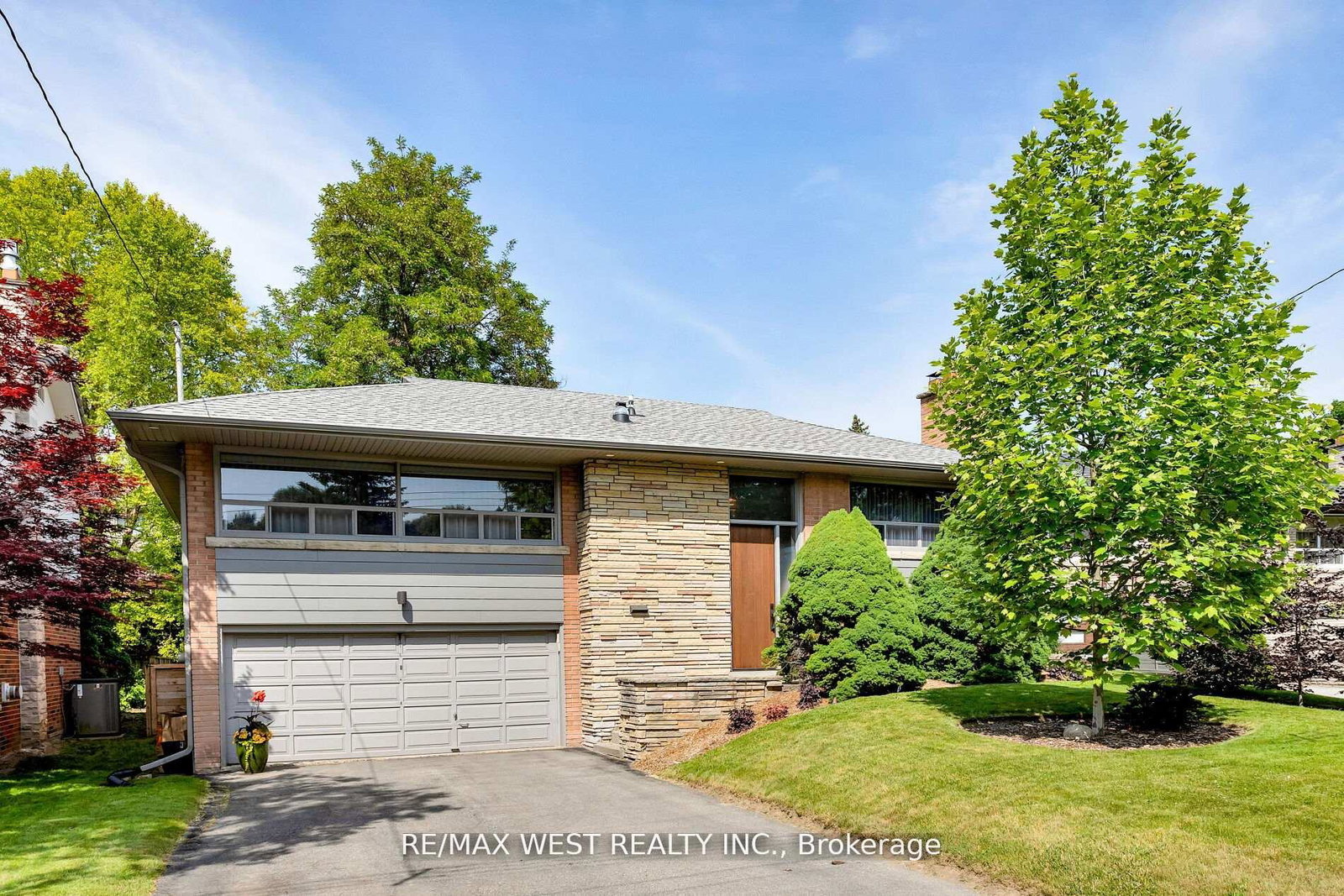 10-vanellan-court-etobicoke-ontario-w12432046