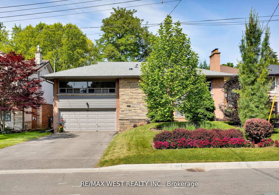 10-vanellan-court-etobicoke-ontario-w12432046