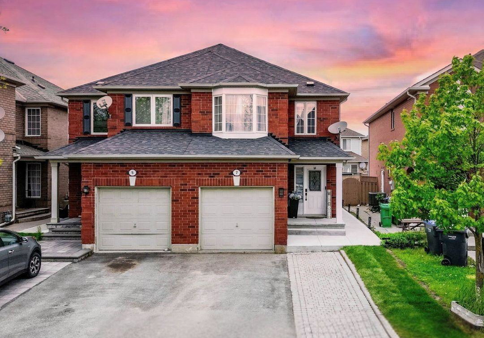 7-dunlop-court-brampton-ontario-w12432055