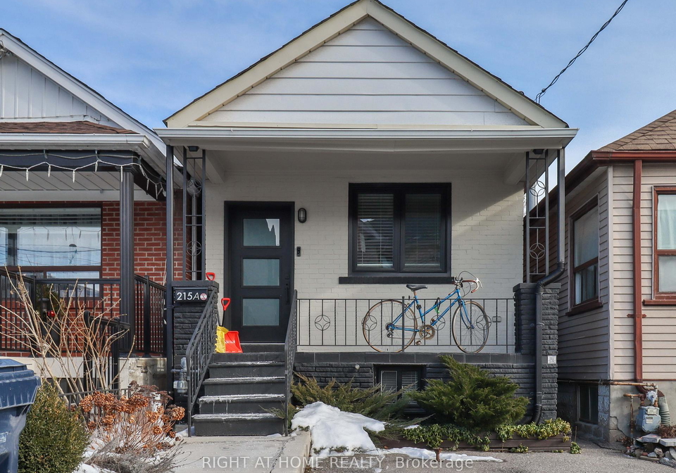 215a-chambers-avenue-toronto-ontario-w12432059