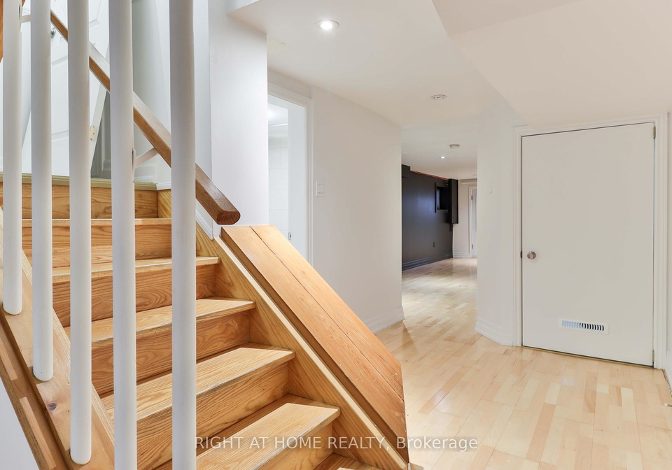 215a-chambers-avenue-toronto-ontario-w12432059