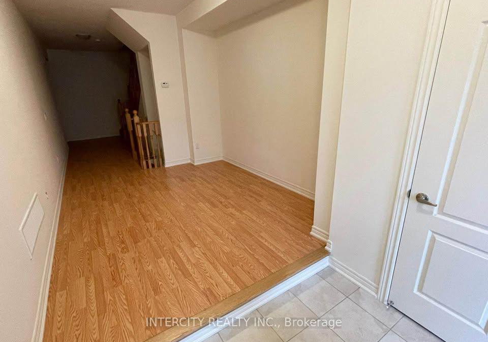468-silver-maple-road-oakville-ontario-w12432063