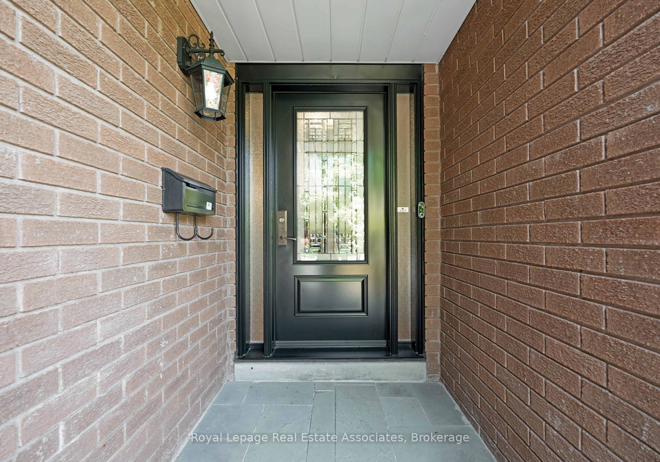 1202-monks-passage-oakville-ontario-w12432097