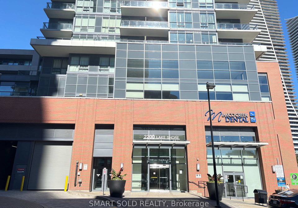 2200-lake-shore-boulevard-w-etobicoke-ontario-w12432450