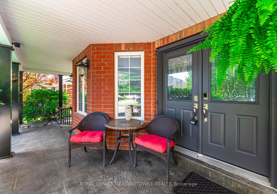 6756-early-settler-row-mississauga-ontario-w12432515