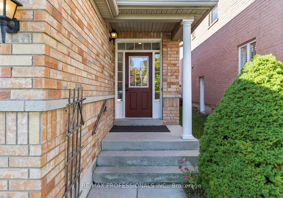 4808-half-moon-grove-mississauga-ontario-w12432548