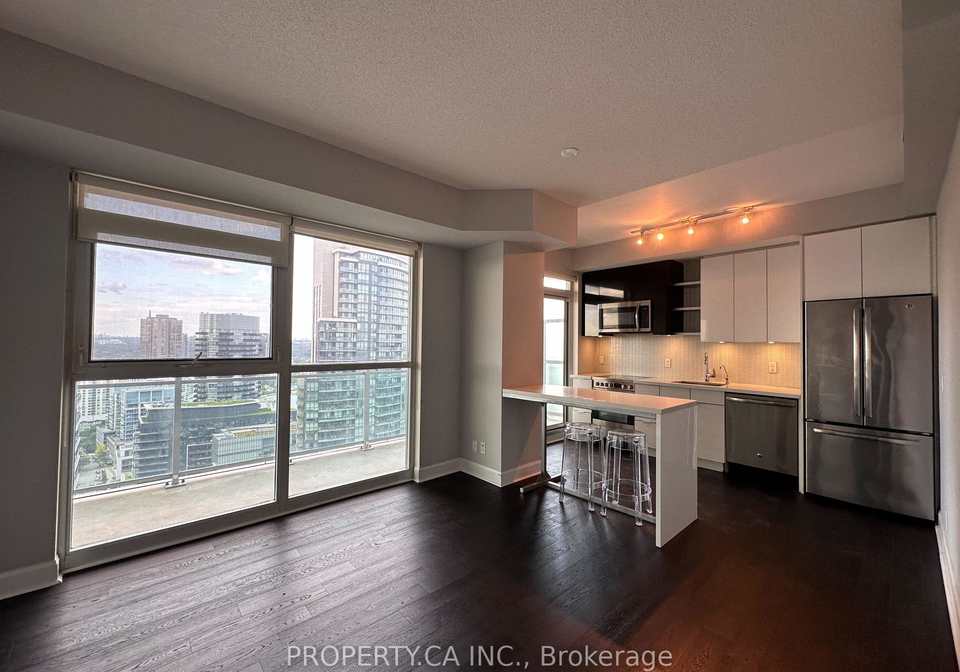 33-shore-breeze-drive-etobicoke-ontario-w12432565