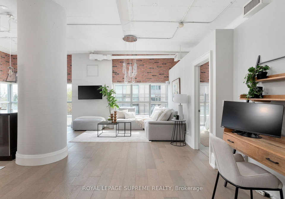 2-fieldway-road-etobicoke-ontario-w12432861