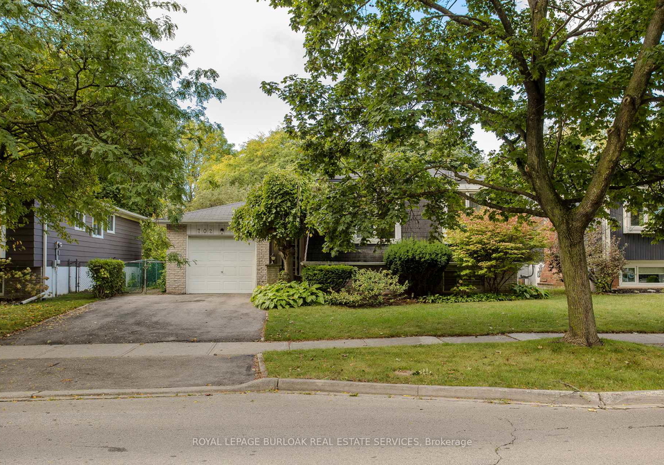 702-francis-road-burlington-ontario-w12433275