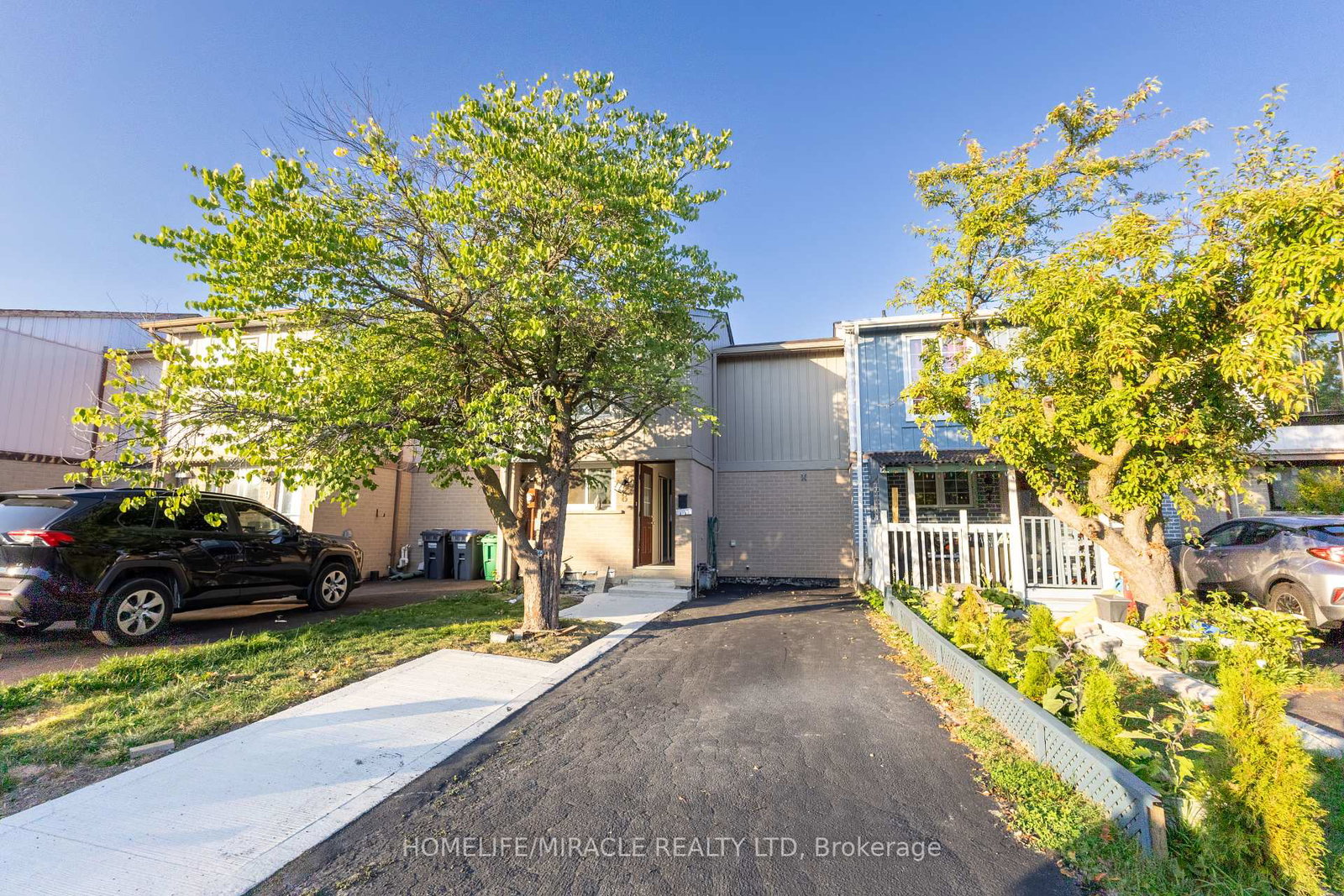 8-grand-valley-drive-brampton-ontario-w12433393