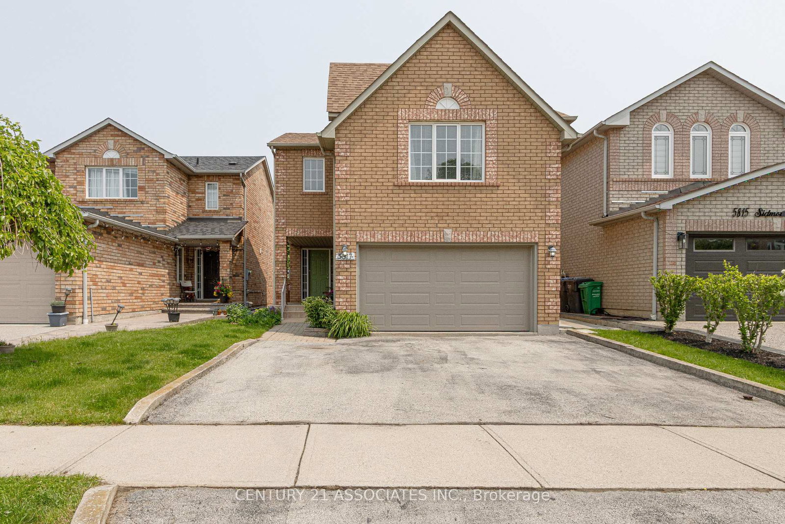 5817-sidmouth-street-mississauga-ontario-w12433437