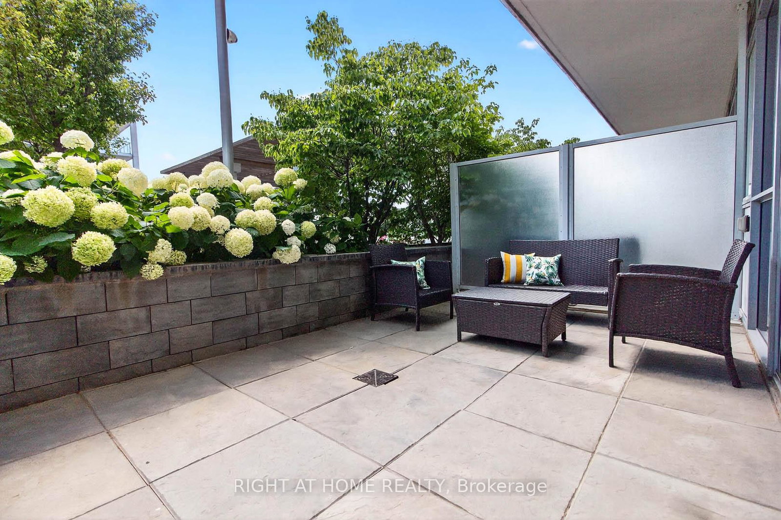 65-speers-road-oakville-ontario-w12433526