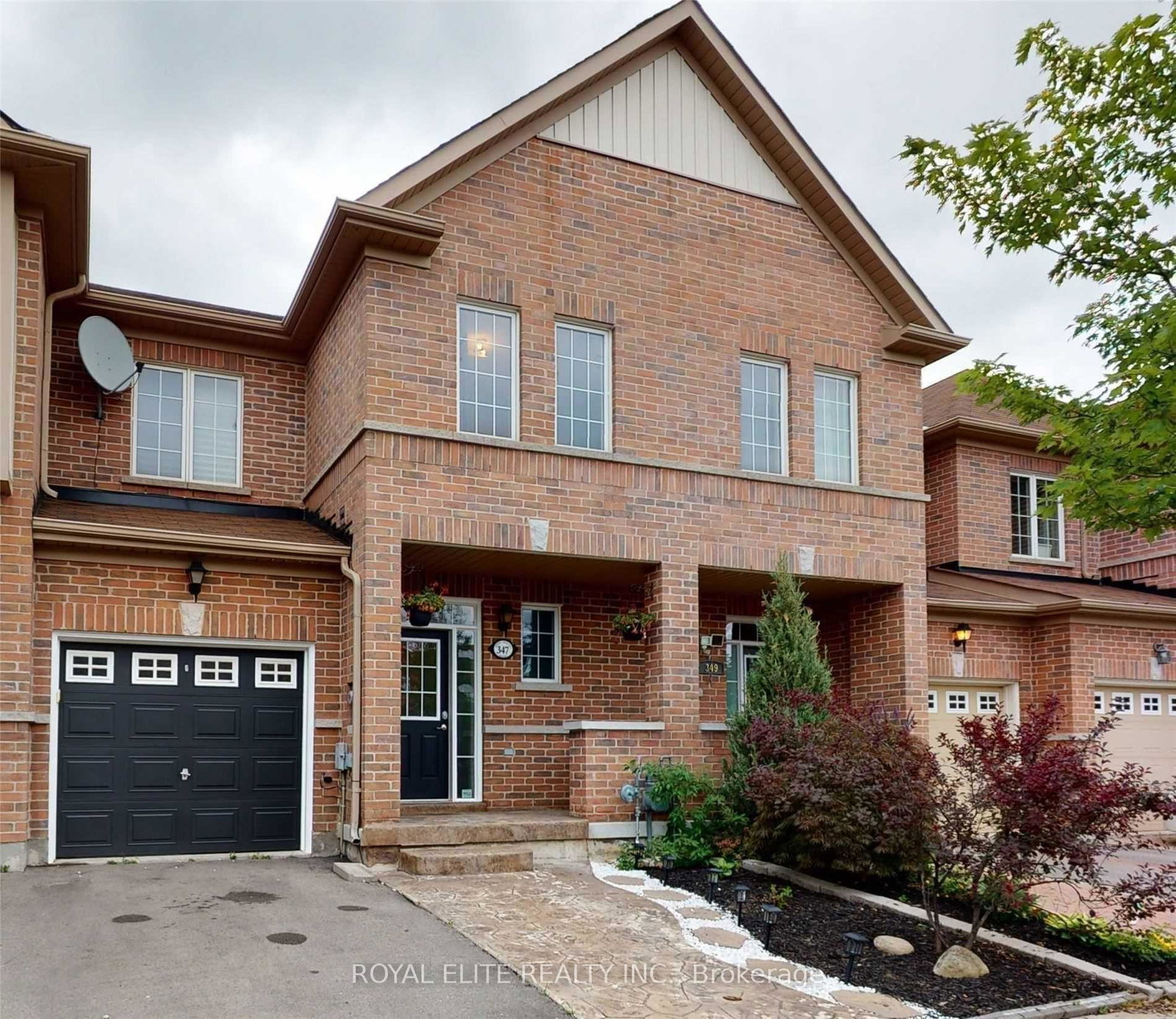 347-hobbs-crescent-milton-ontario-w12433570
