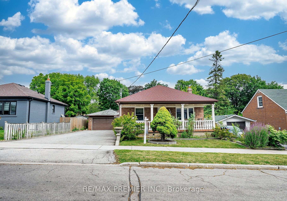22-meadow-lane-avenue-york-ontario-w12433747