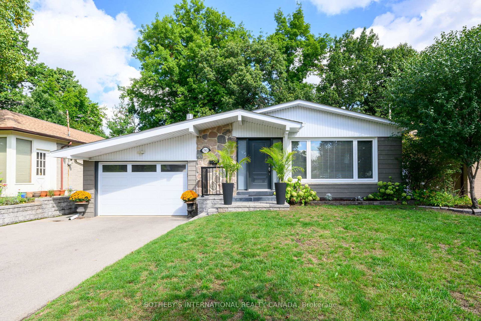 1563-robillard-road-mississauga-ontario-w12433812