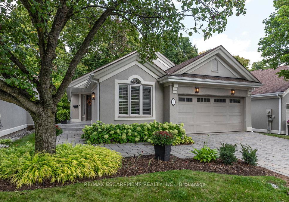1095-skyview-drive-burlington-ontario-w12433824
