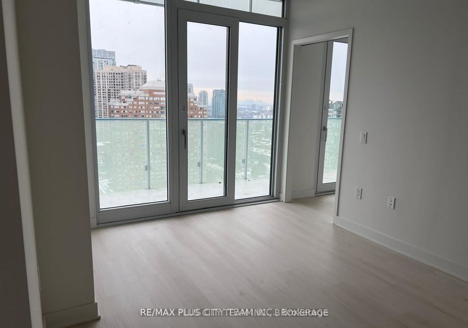 3900-confederation-parkway-mississauga-ontario-w12434307