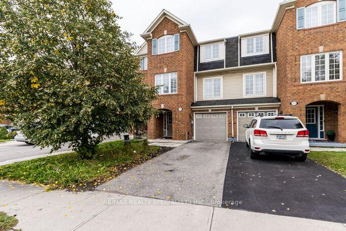 31-decker-hollow-circle-brampton-ontario-w12434387
