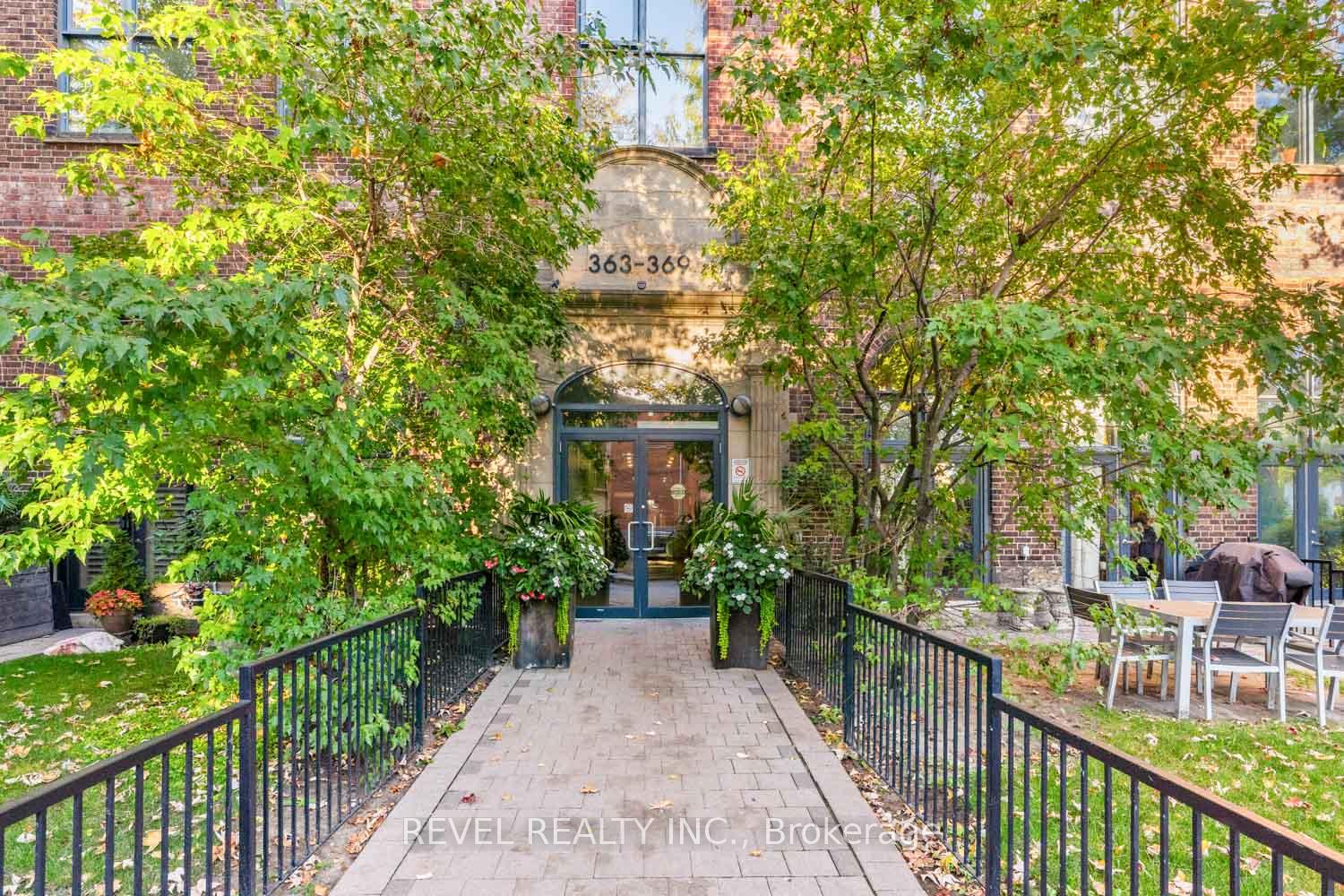 369-sorauren-avenue-toronto-ontario-w12434917