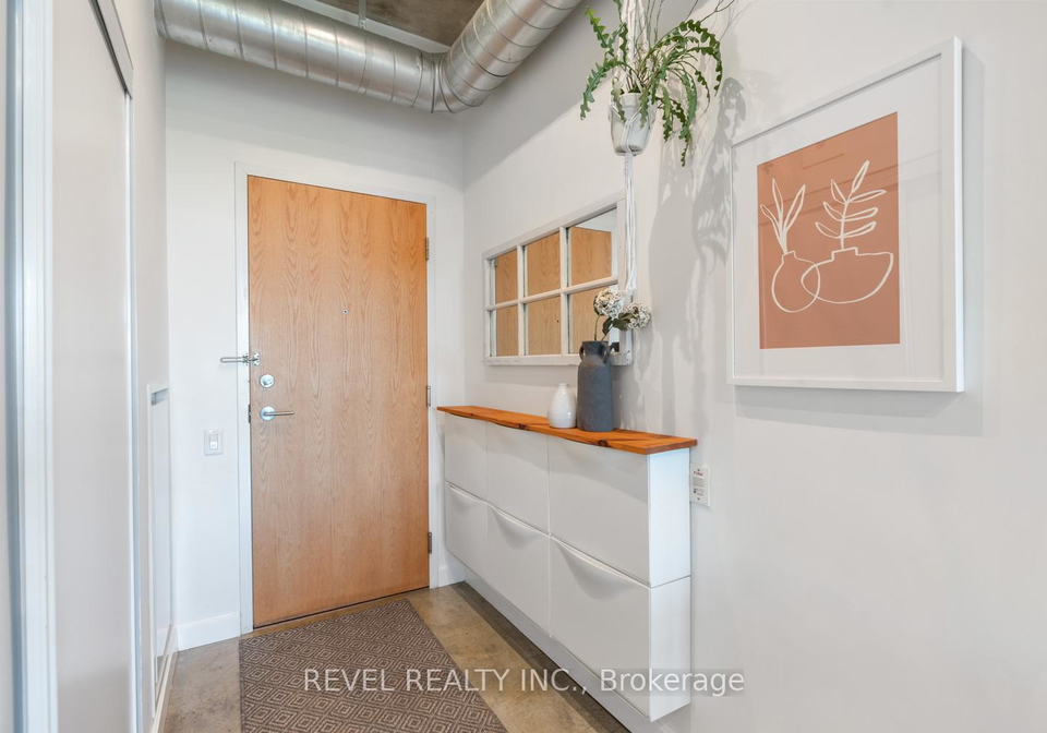 369-sorauren-avenue-toronto-ontario-w12434917