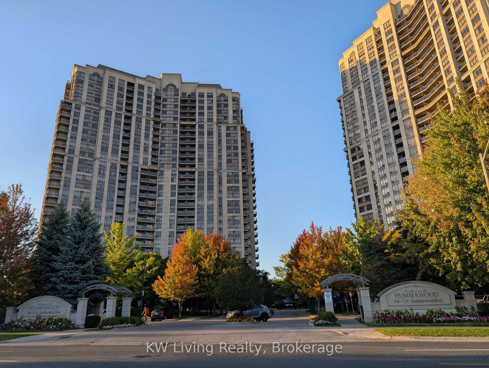 710-humberwood-boulevard-etobicoke-ontario-w12435021