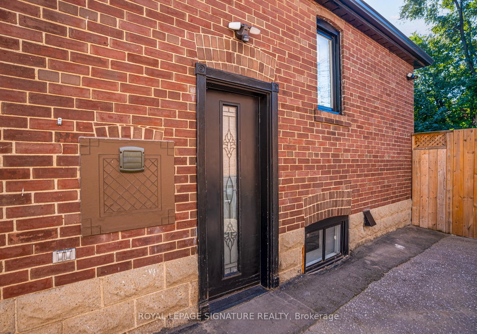 7-edmund-avenue-north-york-ontario-w12435779