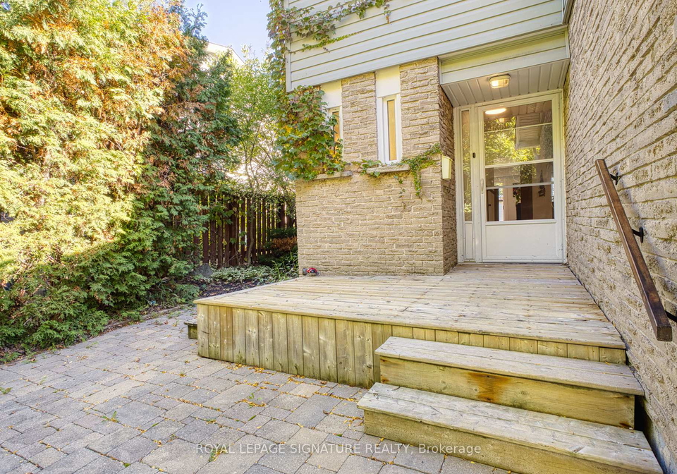 2466-cobbinshaw-circle-mississauga-ontario-w12436081